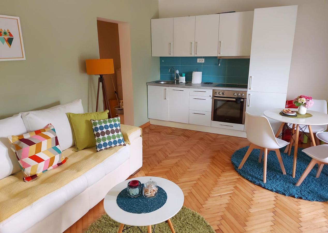 Apartments Iva Tivat Bagian luar foto