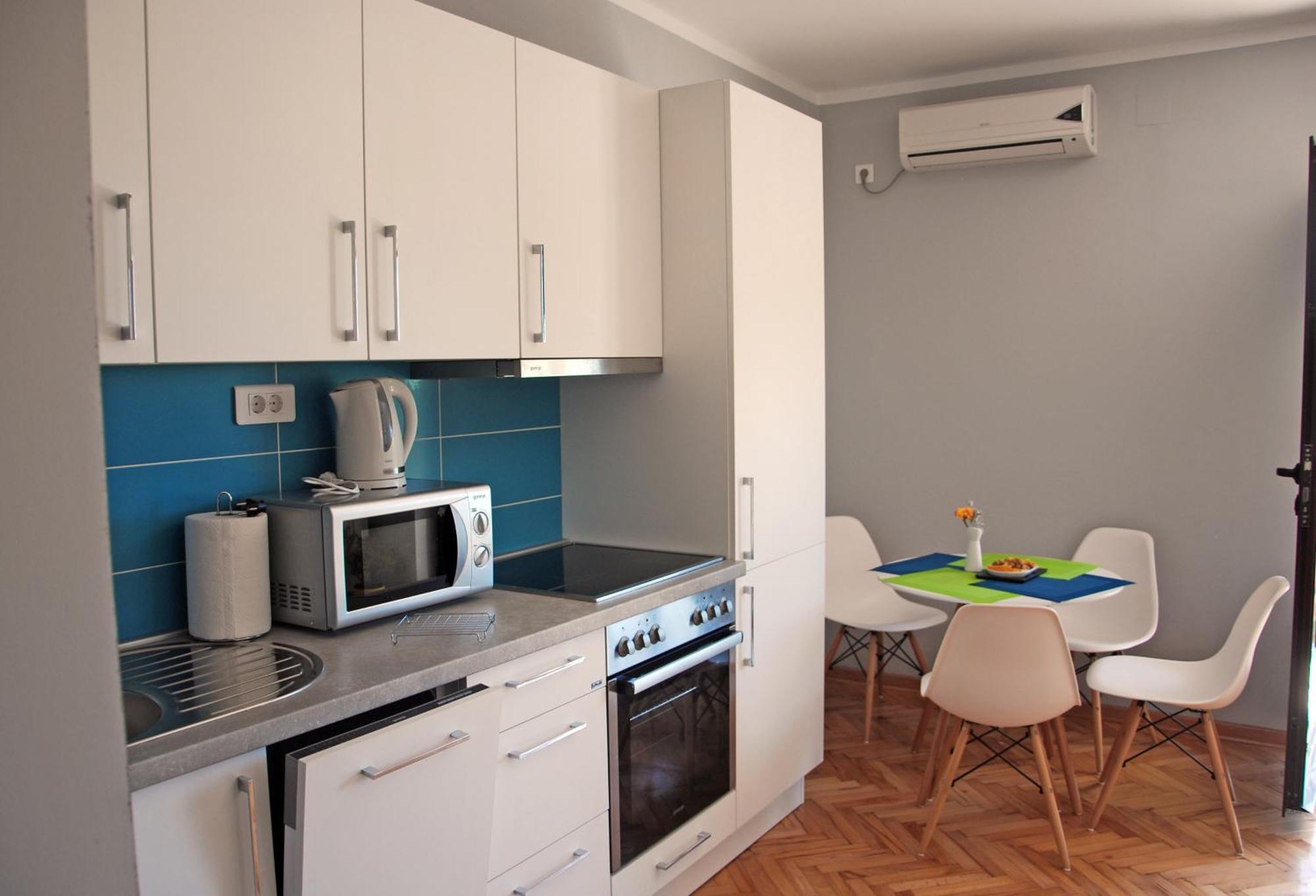 Apartments Iva Tivat Ruang foto