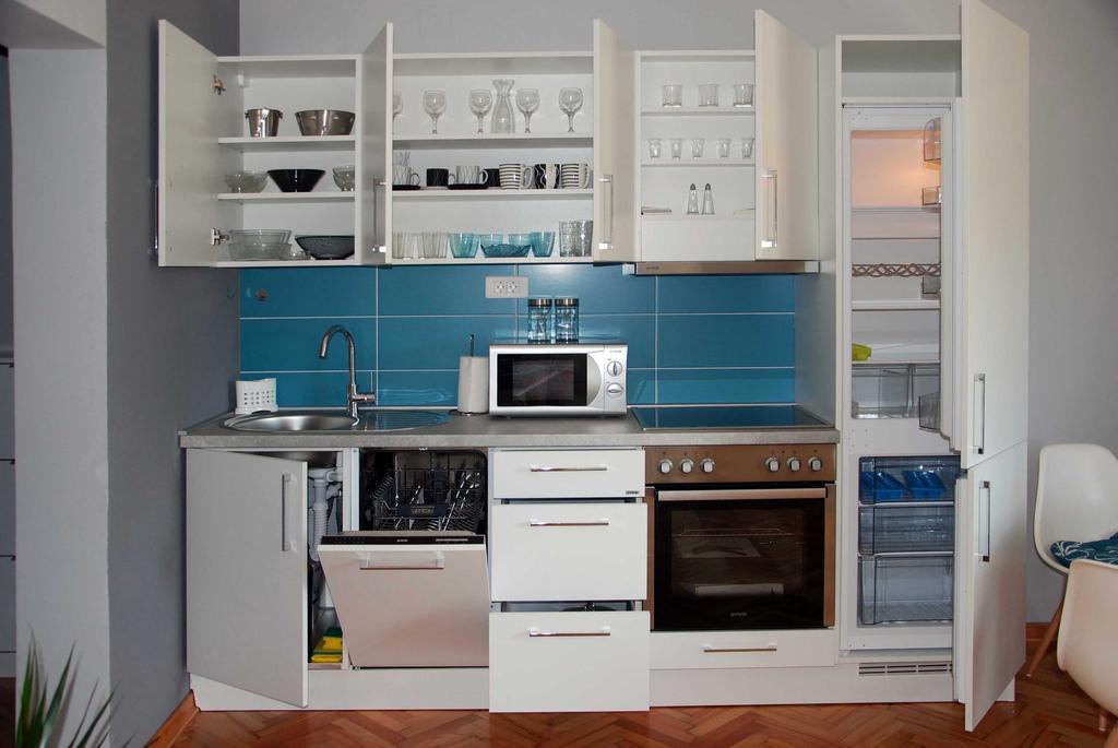 Apartments Iva Tivat Ruang foto